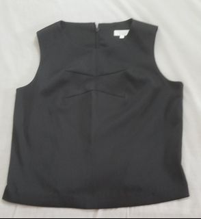 Black Sleeveless Top