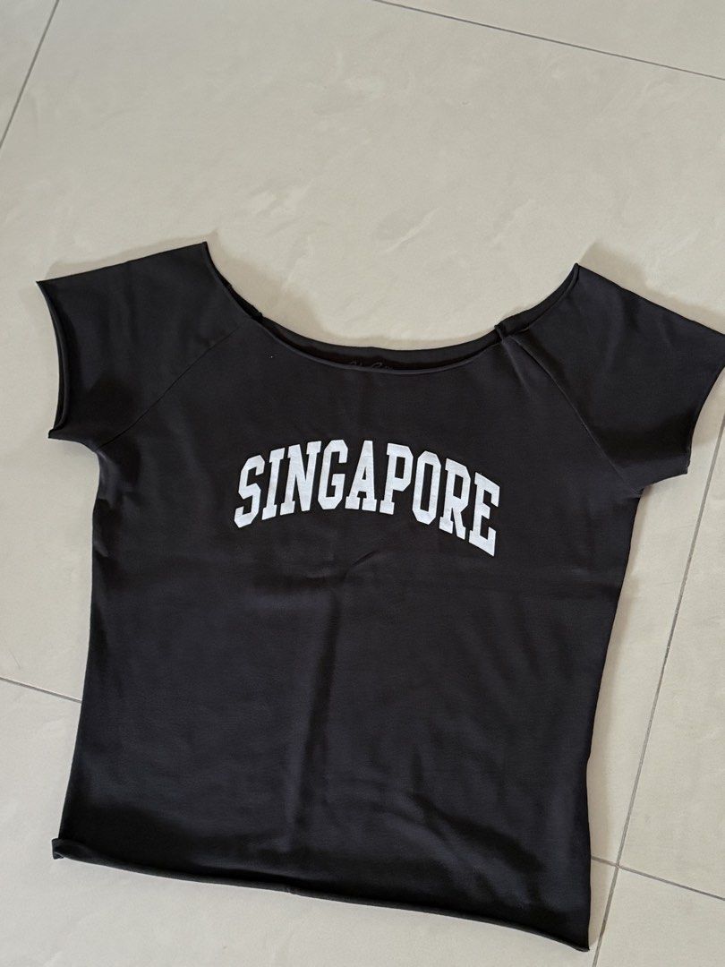 Brandy Melville Singapore Bonnie Top (Category: Shirts) located in Singapore. Submitted by user37478282 (Listing ID 1436522249, Image 1). Description: worn once mail +2.40 .