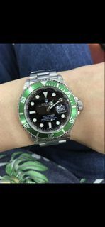 Rolex 16610LV Submariner Green Bezel Automatic Watch