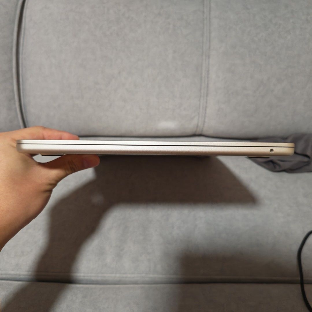 MacBook Air 15 M4 24/512GB Starlight AppleCare+ (Category: Laptops & Notebooks) located in Singapore. Submitted by techhaven (Listing ID 1443453156, Image 6). Description: AppleCare+ until 24 July 2028 Excellent condition no dents no scratches. Battery health 100% Comes with apple dual port charger, USB c cable. No box. Meetups at Clementi / arrange courier at your own cost. Lowballers will be ignored..