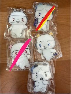 Plave Mediheal MMMM mirror keyring