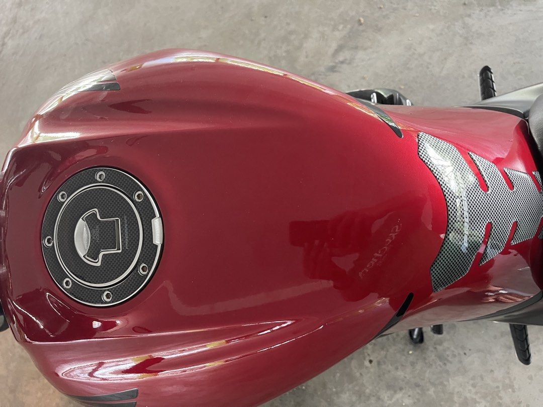 Updated 28/6 Yoshimura full system slip on with cert installed —>Youngest FBC plate ZERO accident CB400 Super 4 spec 3 vtec 3 for sale (Category: Class 2A) located in Singapore. Submitted by vtec88 (Listing ID 1444335050, Image 4). Description: Updated 28/6 Yoshimura full system slip on with cert installed —//—- Uncle owner, bike had ZERO accident , very ORIGINAL condition sticker all intact . Hard to come across. Last few of vtec3 before Revo. M