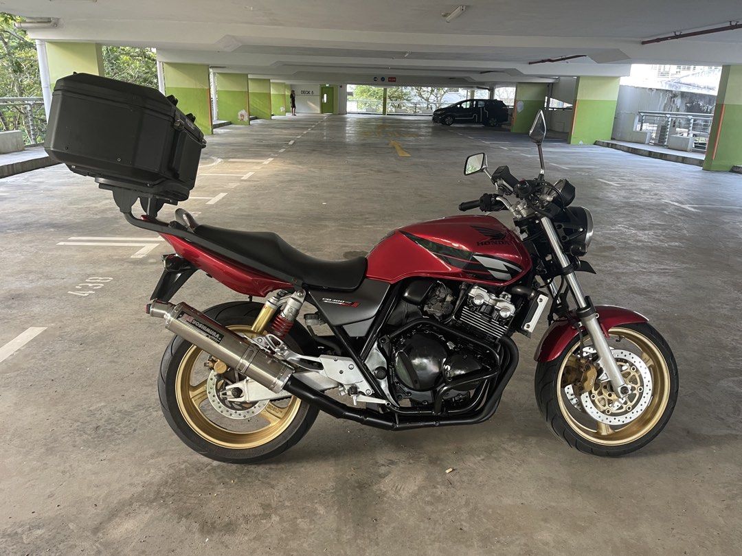 Updated 28/6 Yoshimura full system slip on with cert installed —>Youngest FBC plate ZERO accident CB400 Super 4 spec 3 vtec 3 for sale (Category: Class 2A) located in Singapore. Submitted by vtec88 (Listing ID 1444335050, Image 1). Description: Updated 28/6 Yoshimura full system slip on with cert installed —//—- Uncle owner, bike had ZERO accident , very ORIGINAL condition sticker all intact . Hard to come across. Last few of vtec3 before Revo. M