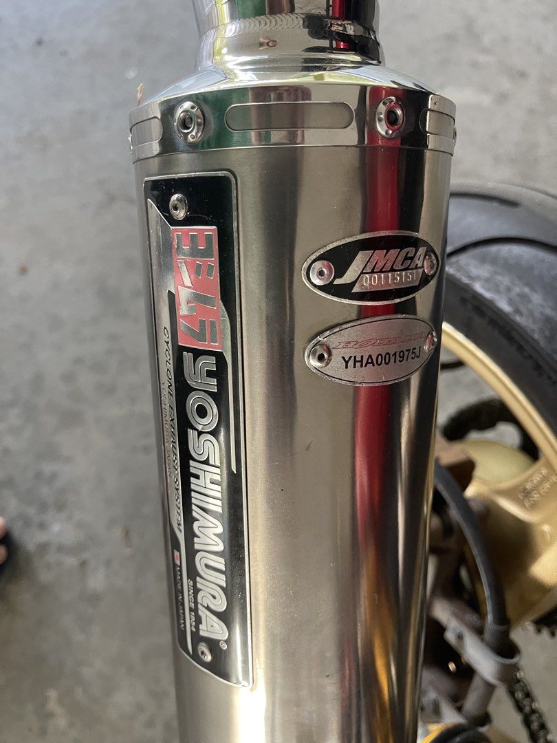 Updated 28/6 Yoshimura full system slip on with cert installed —>Youngest FBC plate ZERO accident CB400 Super 4 spec 3 vtec 3 for sale (Category: Class 2A) located in Singapore. Submitted by vtec88 (Listing ID 1444335050, Image 7). Description: Updated 28/6 Yoshimura full system slip on with cert installed —//—- Uncle owner, bike had ZERO accident , very ORIGINAL condition sticker all intact . Hard to come across. Last few of vtec3 before Revo. M