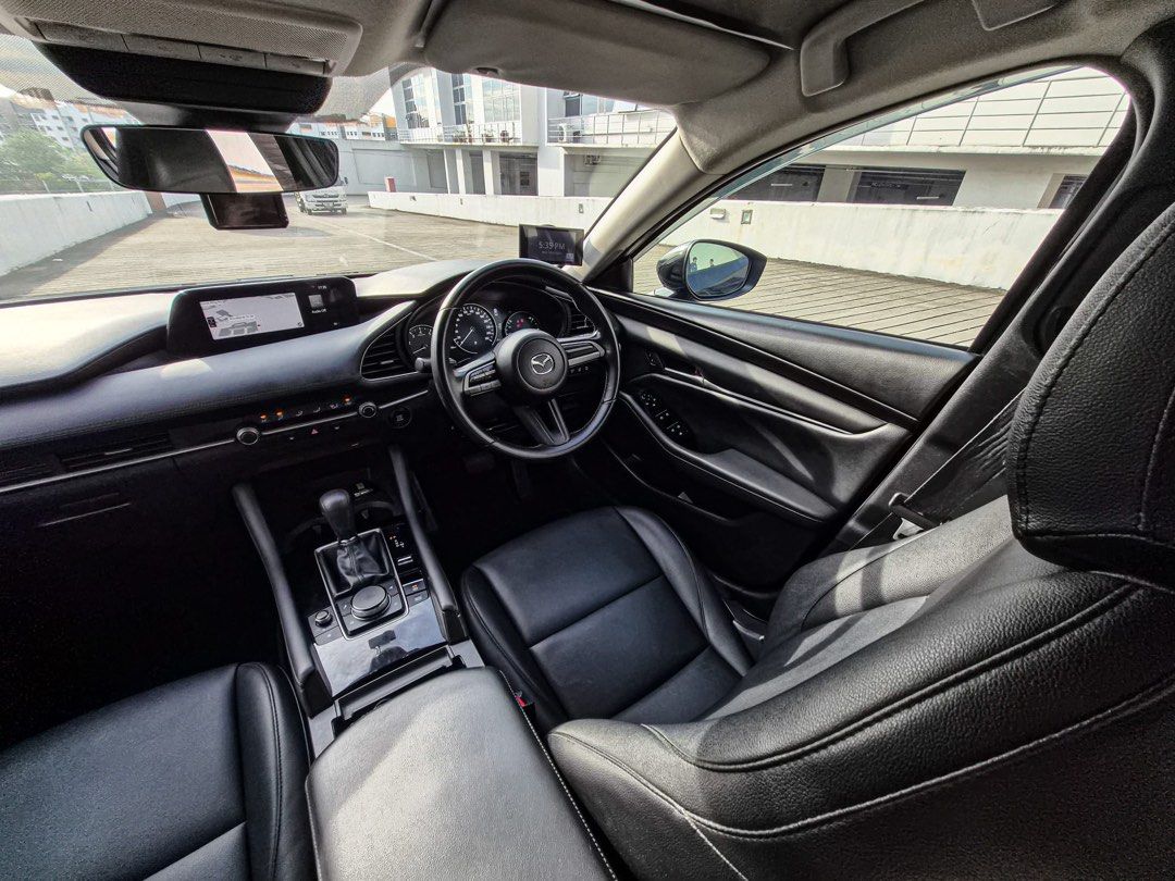 Mazda 3 Sedan Mild Hybrid 1.5 Classic (A) (Category: Used Cars) located in Singapore. Submitted by caropedia_singapore (Listing ID 1444401745, Image 8). Description: 🔥 MAZDA 3 MILD HYBRID 1.5A – 1 OWNER | STYLISH & FUEL-EFFICIENT DAILY DRIVE 💎 A sleek and well-equipped sedan that combines Mazda’s premium driving feel with excellent fuel efficiency. Perfect for drivers looking for comfort, style and practicality in one package. 🚗 Vehicle Overvi