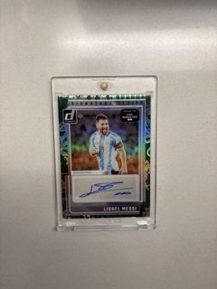 Panini Donruss /199 Lionel Messi Dragon Autograph