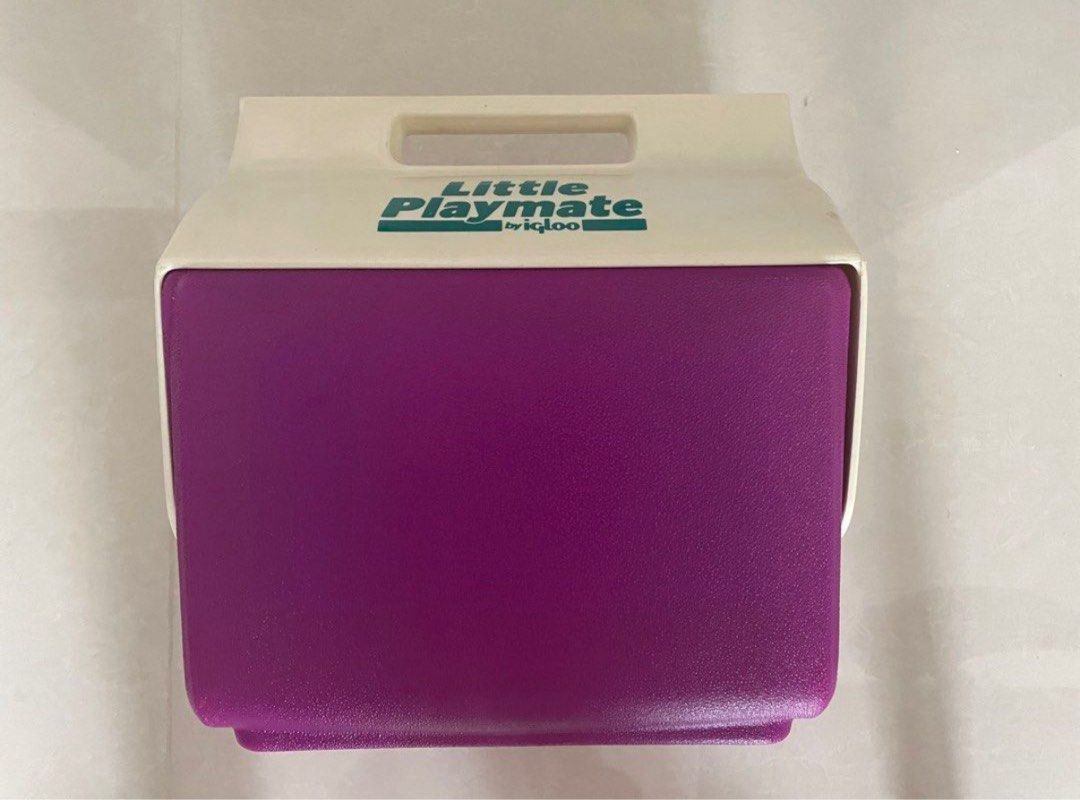 Clearance Sales BN Igloo Cooler Box (Category: Refrigerators & Freezers) located in Singapore. Submitted by altshop (Listing ID 1444823648, Image 2). Description: .