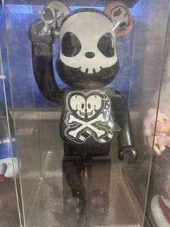 Black Skull Bearbrick Figure