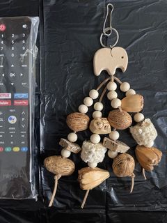 Parrot/birds hanging bites/toys