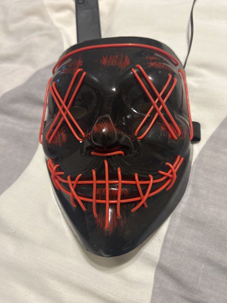 Halloween LED mask (Category: Occasions & Party Supplies) located in Singapore. Submitted by jamesmerc3 (Listing ID 1445899327, Image 1). Description: - comes in two modes - flashing and normal - head cushioning - hook on control - long battery life .