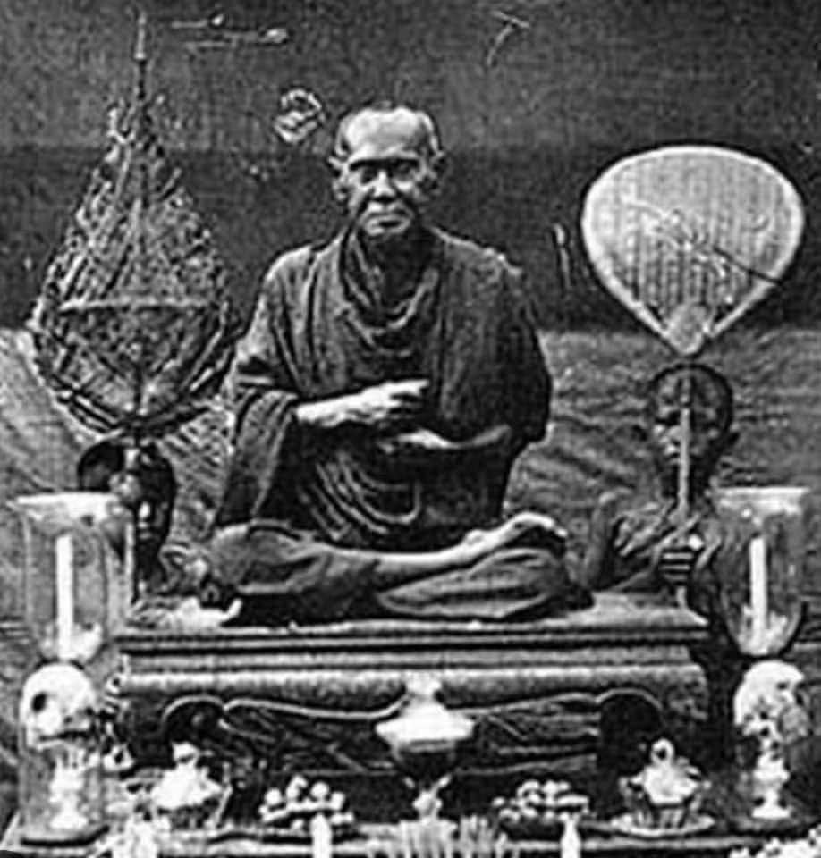 ✅🔥阿赞多十九金崇迪🔥✅ 🔥nineteen gold Somdej🔥 Arjan Toh 阿赞多 Wat Kudi Thang BE2395 Material 金符片 / 圣土 / 香灰 / 经灰粉 / 老圣料 Can TPc verify Card➕$$ 可以TPc 验证批卡➕$$ (Category: Religious Items) located in Singapore. Submitted by edisontan3368 (Listing ID 1446123279, Image 7). Description: ✅🔥阿赞多十九金崇迪🔥✅ 🔥nineteen gold Somdej🔥 Arjan Toh 阿赞多 Wat Kudi Thang BE2395 Material 金符片 / 圣土 / 香灰 / 经灰粉 / 老圣料 Can TPc verify Card➕$$ 可以TPc 验证批卡➕$$ 『十九金崇迪佛』2395瓦库迪通 阿赞多法会加持 , 顶尖序