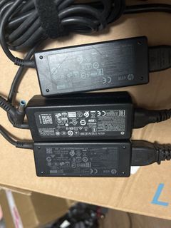 HP 45W / 65W blue plug notebook power adapter 4.5 3.0