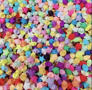 Handmade origami for loved ones. Folded Stars hearts cranes saga seeds love seed valentine day