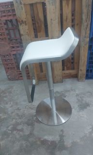 Good high stools with cushion and stainless steel stand $40.. good quality