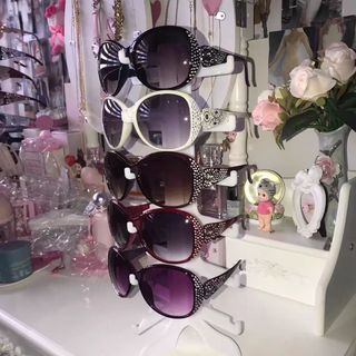 y2k bedazzled sunnies sunglasses