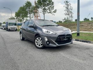 [RENT] TOYOTA PRIUS C HYBRID 1.5A IN GREY