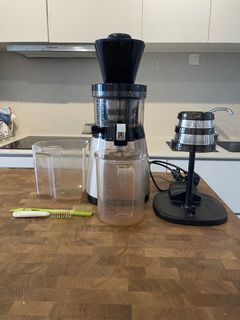 Hurom Cold Press Slow Juicer HT-LBE14