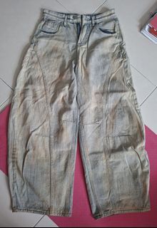 Light Wash Wide Leg Jeans