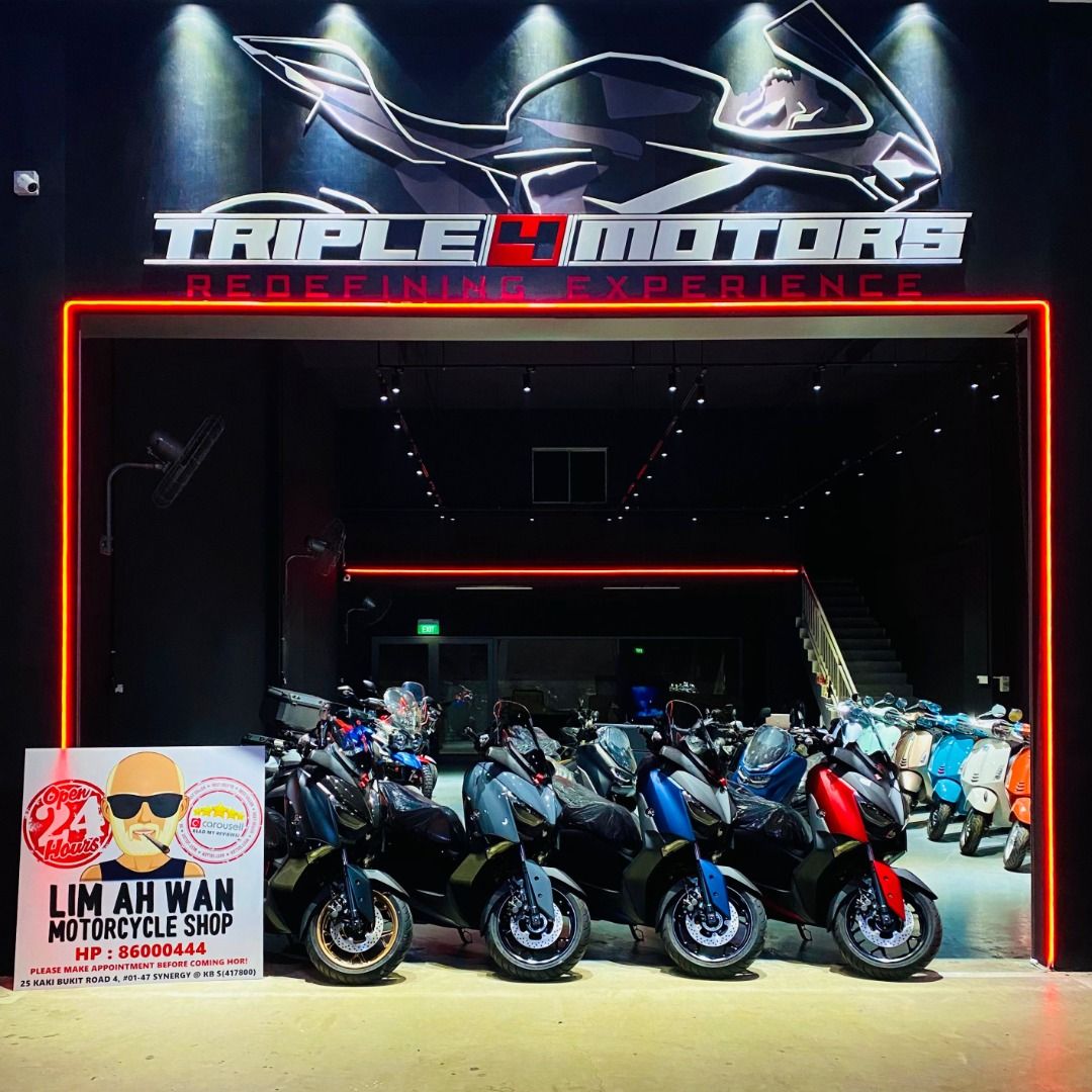 USED Honda CB400 Spec 3 with YOSHIMURA FULL SYSTEM (Category: Class 2A) located in Singapore. Submitted by lim_ah_wan (Listing ID 1447020350, Image 2). Description: USED HONDA CB400 SPEC 3 WITH YOSHIMURA FULL SYSTEM FOR SALE! 🥰 REG : 10 OCT 2006 COE : RENEW 10 YEARS ROADTAX : 10 OCT 2026 INSPECTION : 10 OCT 2026 SELLING $17888 FULL CASH. Excluding insurance & $25 LTA transfer ownership fee. LOAN CAN BE PROVIDED IF NEEDED. YOU MAY ALSO SOURCE YOU