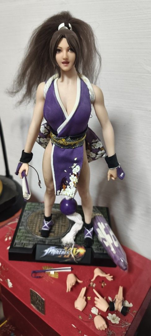 1/6 Mai Shiranui Action Figure with Accessories (Category: Toy Figures) located in Singapore. Submitted by crayon-elephant (Listing ID 1448828594, Image 1). Description: - Mai Shiranui action figure from King of Fighters - Includes multiple interchangeable hands - Comes with various weapons - Display stand included - Ideal for collectors please note. there are some stain on body that can't be removed. the rope are not in good shape and turn yello