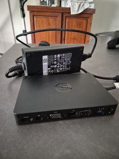 Dell  WD15 universal Type C docking station w/ 180W AC Adapter.