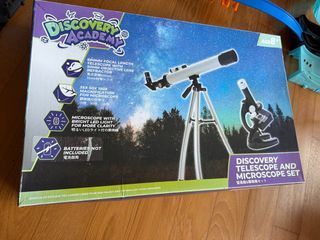 Discovery Academy Telescope and Microscope Set