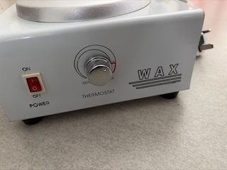 White Wax Heater with Thermostat Control