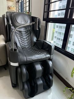 OSIM UDivine V2 Massage Chair(Self collection)