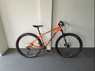 Trek Superfly 7 XC Mountain Bike hardtail MTB