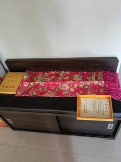 Vintage pink floral scarf with tassels and certificate fm China (Oriental Gem & One Rarity of China)