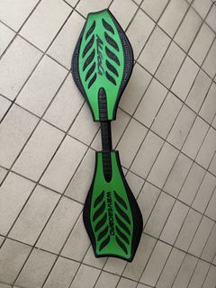 Allea Waveboard Green and Black Two-Wheel Skateboard