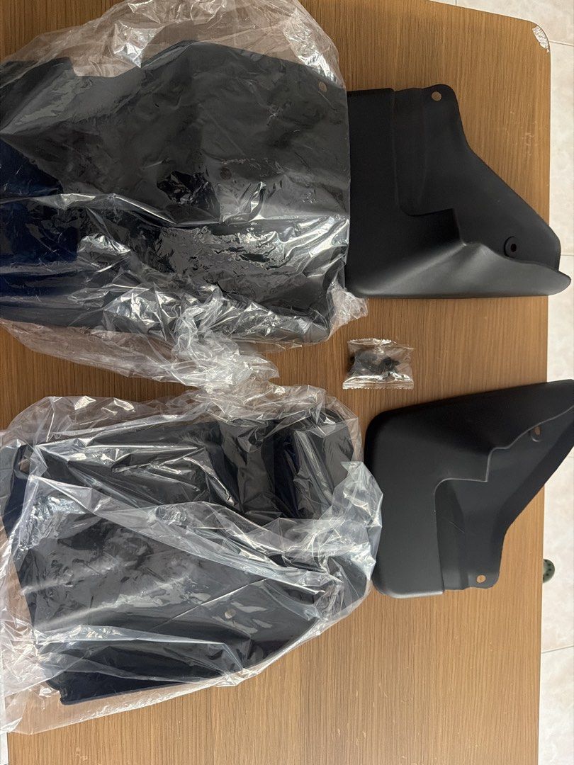 Hiace mudguard (Category: Wheel Accessories) located in Singapore. Submitted by 3im3im (Listing ID 1447322809, Image 3). Description: Item brand new in box Bought on impulse Bought at $30 selling off at $20 My loss is your gain Meet up at Sembawang.