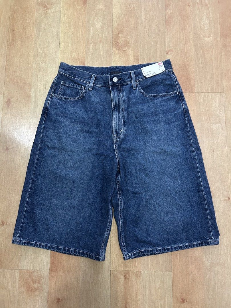 UNIQLO Baggy Denim Shorts - Blue (Category: Shorts) located in Singapore. Submitted by stezaine (Listing ID 1450436208, Image 1). Description: - UNIQLO baggy fit denim jorts - Brand new - Classic blue wash - Women's size - Waist 76-84cm .