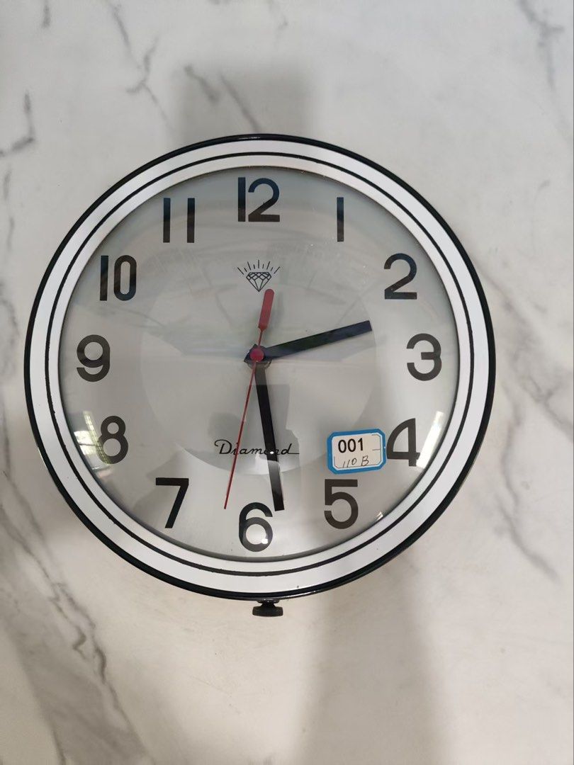 Vintage Converted Diamond Clocks with Original clock hands (Category: Clocks) located in Singapore. Submitted by achinesehut (Listing ID 1450586697, Image 2). Description: Comes in cream navy blue and black. New old stock.