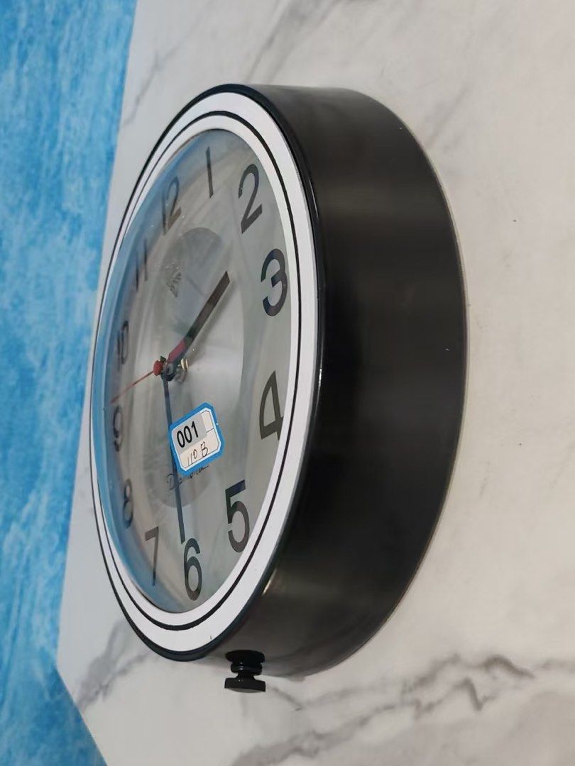 Vintage Converted Diamond Clocks with Original clock hands (Category: Clocks) located in Singapore. Submitted by achinesehut (Listing ID 1450586697, Image 4). Description: Comes in cream navy blue and black. New old stock.