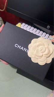 Chanel Black Caviar Quilted Card Holder