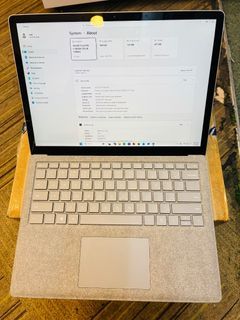 Microsoft Surface Laptop 2 | Intel Core i7 8th Gen Laptop | 16GB RAM 512GB SSD | 13.5” PixelSense Touchscreen | Premium Slim Notebook | Windows 11 Pro