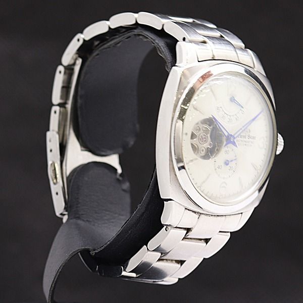 Orient Star FH00-C0CS Automatic Winding, Open Caseback, Small Seconds, White Dial, Men's Watch (Category: Men's Watches) located in Singapore. Submitted by letao.sg (Listing ID 1450946460, Image 2). Description: Rank: Item shows signs of general use, including damage and stains. Crystal has minor scratches. Size: Wrist circumference approximately 16 cm. Accessories: As shown in the images. If you are interested, feel free to send a private messag