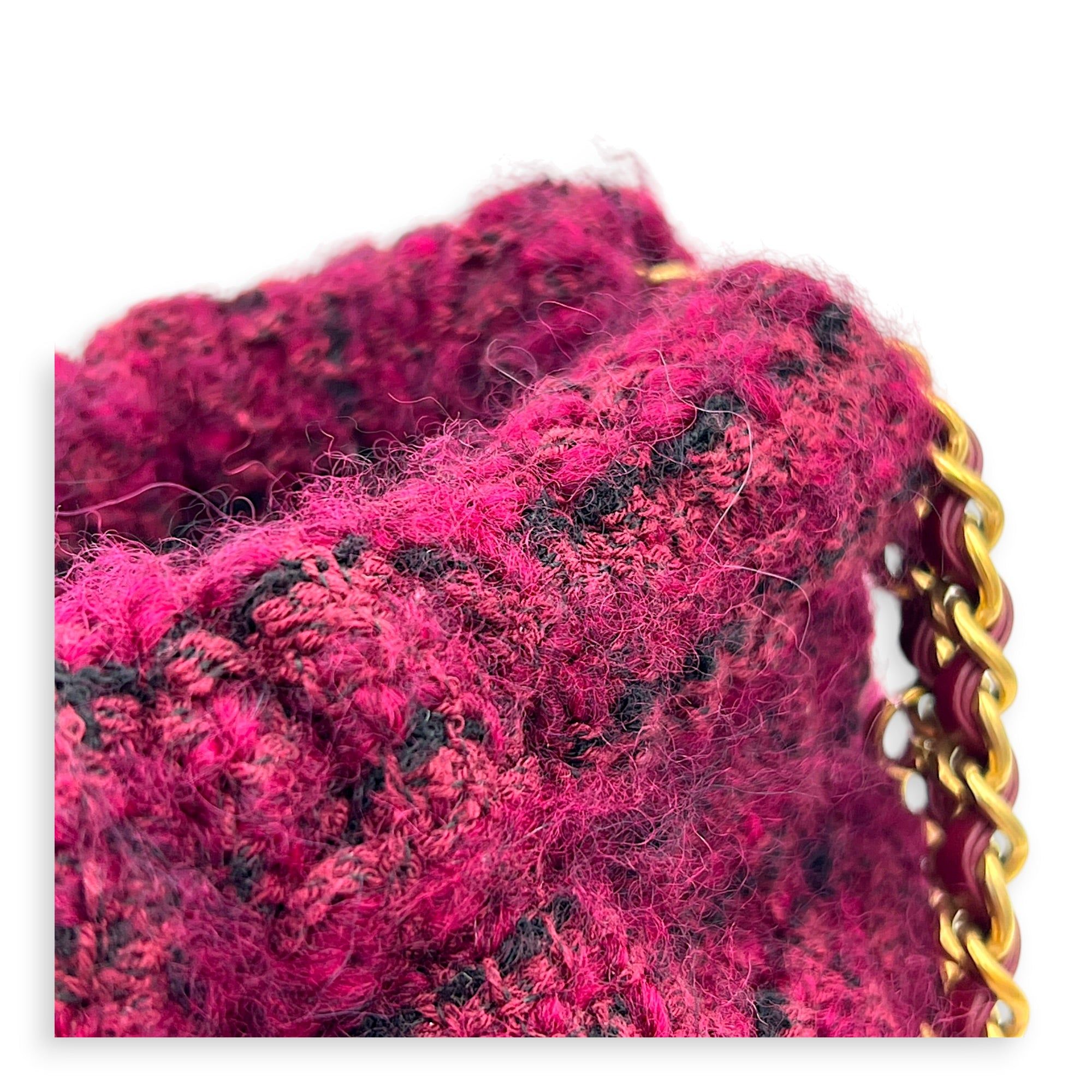 Chanel 22 Tote Shoulder Bag Purple in Tweed, Gold hardware (Category: Bags & Wallets) located in Singapore. Submitted by carousellluxury (Listing ID 1451417754, Image 8). Description: SKU S2606-012427AN Material Tweed Color Purple Hardware Gold Strap Included, non-detachable and adjustable Dimension (L)20cm x (H)18cm x (W)5cm Accessories Dust Bag, Series RFID Circa Est NA Microchipped TRUE Condition - Surface: Very good condition - Bottom Edge / 