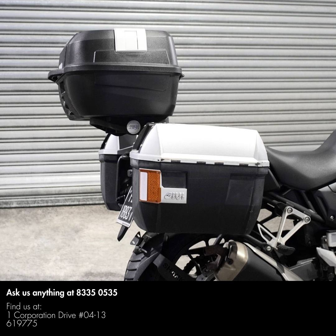 [SALE] HONDA CB400X 2024 (Category: Class 2A) located in Singapore. Submitted by throttlesalessg (Listing ID 1451425754, Image 5). Description: HONDA CB400X CB 400X COE till 9 Jul 2034 Mileage 27K [CONSIGNMENT UNIT] Smooth to ride. View to believe! Comes with: - Nice Number Plate - GIVI Top Box - GIVI Side Panniers - GIVI Rack - Alien Rider Carplay with Dash Camera - Tourex Dark Arrow Fog Light - Michelin Road 6 Tyres Super well taken care of and