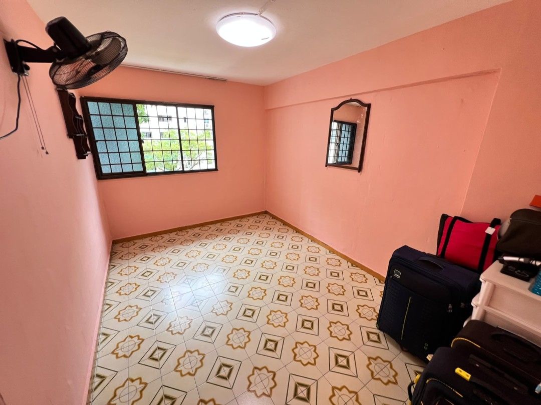 3 Room Apartment for Sale (Category: HDB) located in Singapore. Submitted by coolfish.ff512e (Listing ID 1451534268, Image 5). Description: 🔥 OPEN TO ALL RACES | PRICED TO SELL | $40K BELOW VALUATION! 🔥 Don't miss this rare opportunity to own one of the BEST VALUE homes in Ang Mo Kio! ✅ Open to ALL Ethnic Groups 💰 Priced at an incredible $40,000 BELOW HDB valuation 🚆 Only 9 mins walk (650m) to AMK MRT 🌿 Unblocked front & back with excellent 