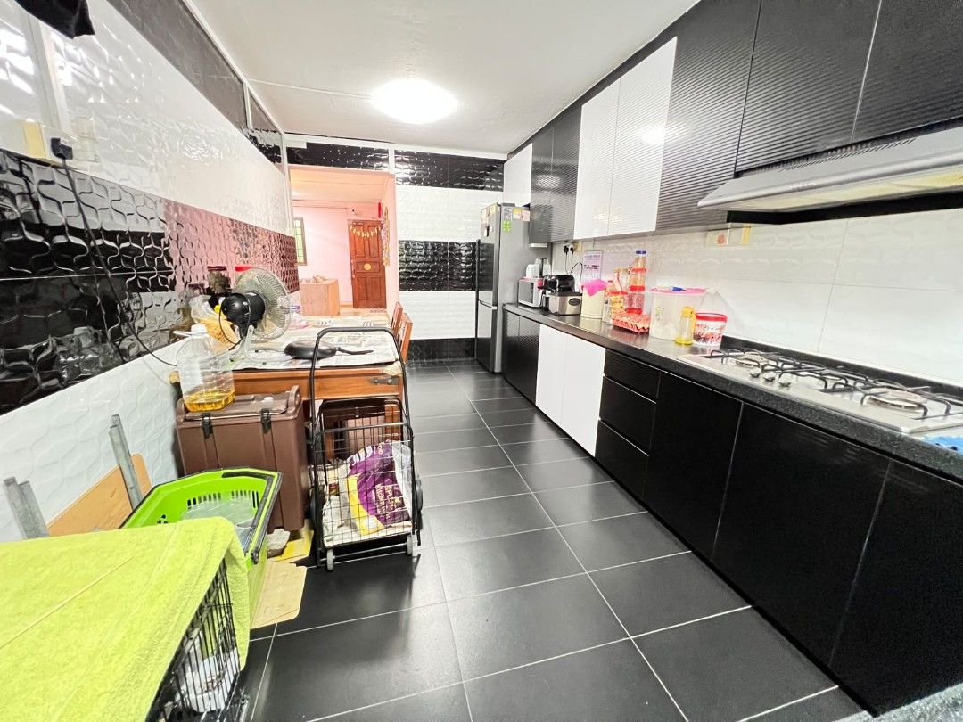 3 Room Apartment for Sale (Category: HDB) located in Singapore. Submitted by coolfish.ff512e (Listing ID 1451534268, Image 2). Description: 🔥 OPEN TO ALL RACES | PRICED TO SELL | $40K BELOW VALUATION! 🔥 Don't miss this rare opportunity to own one of the BEST VALUE homes in Ang Mo Kio! ✅ Open to ALL Ethnic Groups 💰 Priced at an incredible $40,000 BELOW HDB valuation 🚆 Only 9 mins walk (650m) to AMK MRT 🌿 Unblocked front & back with excellent 