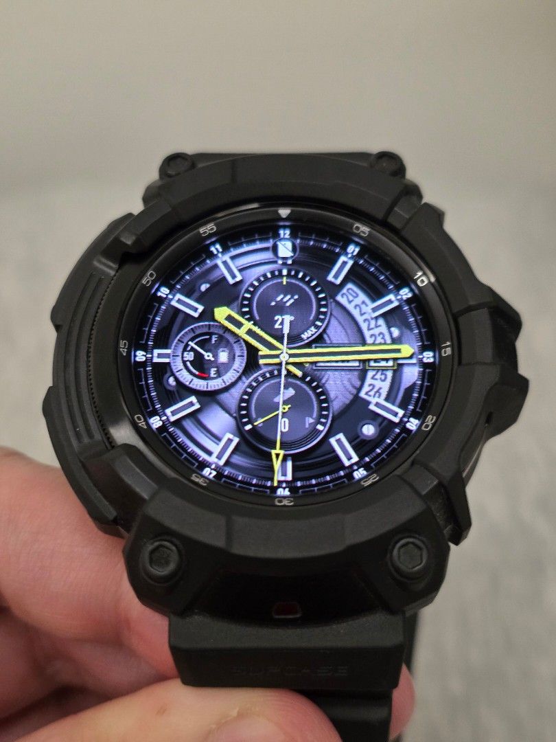 SAMSUNG GALAXY WATCH 4 CLASSIC BLUETOOTH ( 46MM ) (Category: Wearables & Smart Watches) located in Singapore. Submitted by hadytoshi07 (Listing ID 1451660129, Image 7). Description: NO BOX COMES WITH ORIGINAL STRAP AND CHARGER.