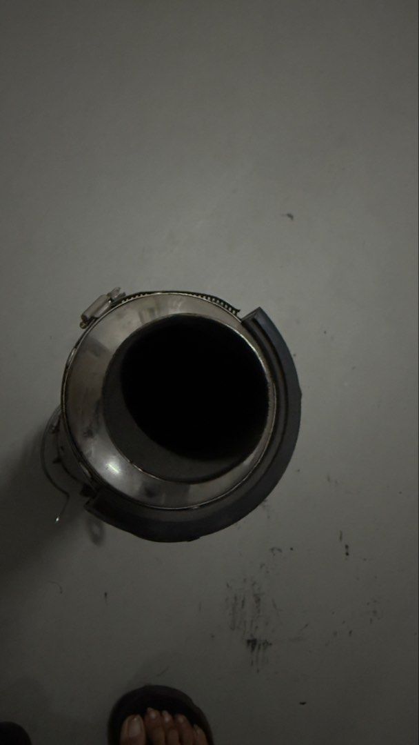 S4 spec 3 Exhaust YoshiMura (Category: Motorcycle Accessories) located in Singapore. Submitted by xmxlxeczx (Listing ID 1446994641, Image 4). Description: Genuine CYCLONE YOSHI Exhaust for Honda Super 4 (CB400) Selling my genuine Yoshimura exhaust as I’ve upgraded to a different setup. * Fits Honda Super 4 (CB400) * Good condition * Nice deep Yoshimura sound * No leaks or cracks * Normal wear and tear from use * Well maintained * What you see is 