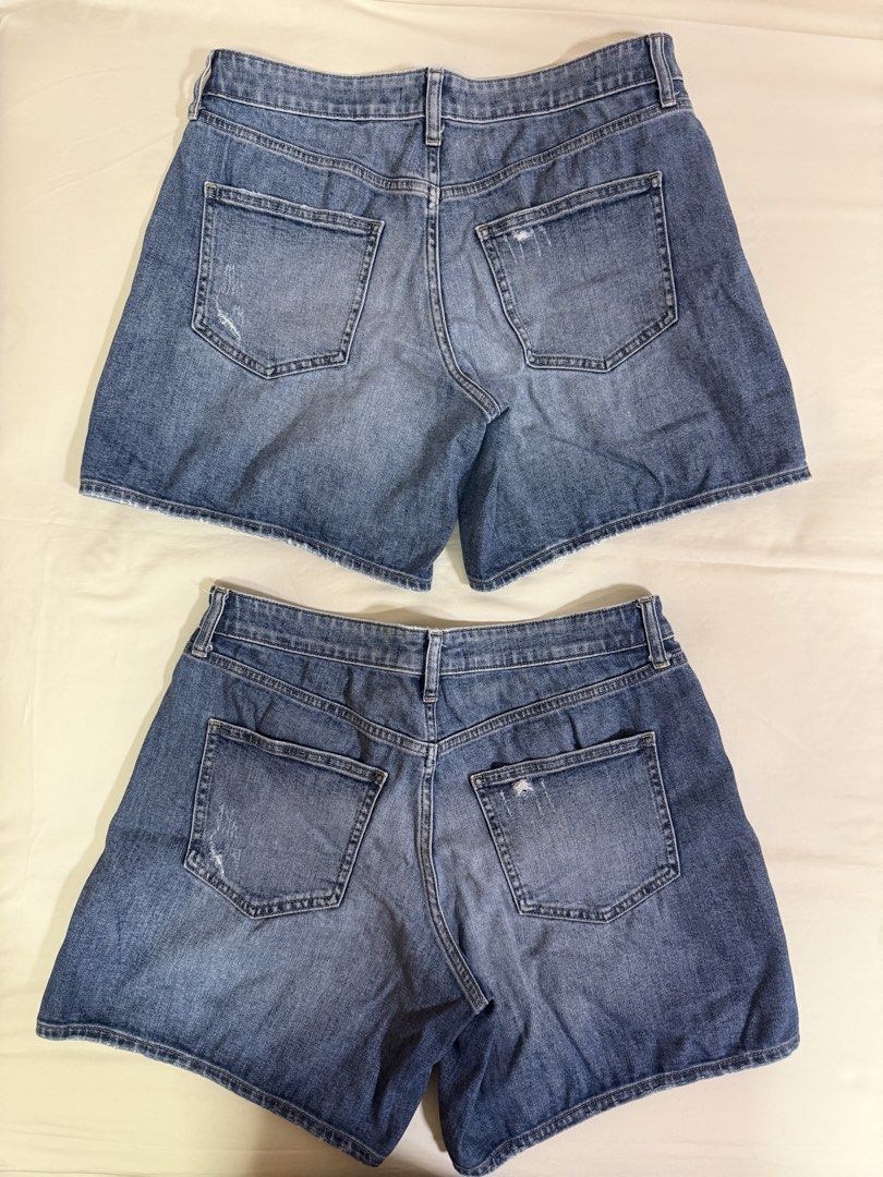 2 Pairs of Uniqlo Blue Denim Shorts (Category: Shorts) located in Singapore. Submitted by toysbooksclothes (Listing ID 1452224904, Image 2). Description: Selling 2 pairs of blue denim shorts for $20 Waist 40cm Free normal mailing.