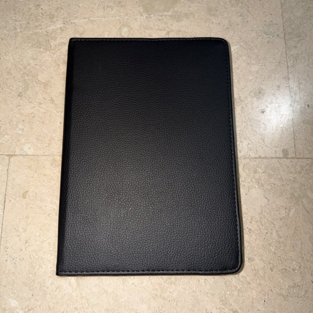 iPad Pro 9.7 Black Case PU Leather (Category: Cases & Sleeves) located in Singapore. Submitted by icevanillalatte (Listing ID 1452228945, Image 3). Description: - Brand new - Black tablet case - 360-degree rotating back - Selling cheaper as seller delivered wrong item.