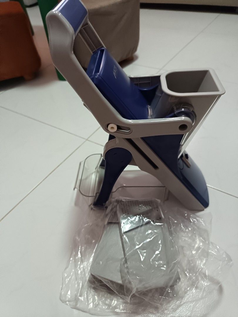 Kitchen Master Vegetable Slicer with Blades (Category: Knives & Chopping Boards) located in Singapore. Submitted by scllee (Listing ID 1452573374, Image 1). Description: - Kitchen Master Vegetable Slicer - Colour: Blue and Grey - Multiple blades included for different cuts (still in original packaging) - Ideal for quick salad and dish preparation - Easy to assemble and use.