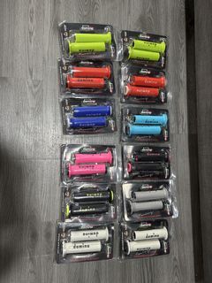 Domino grips