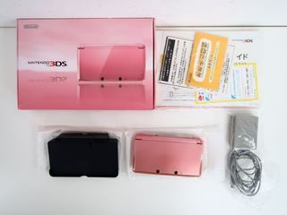 Nintendo 3DS console, Misty Pink