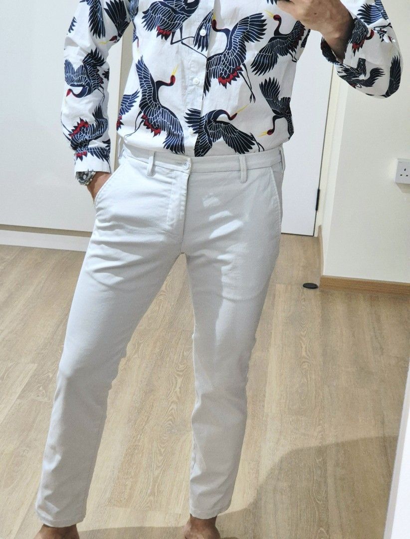 Rare JAPAN Crane Print, Batik, button-up white long-sleeve shirt, Men (Category: Shirts) located in Singapore. Submitted by gleeli (Listing ID 1448420219, Image 3). Description: - Rare Made In Japan, White button-up shirt, Batik - Size S or M, Slim Fit, thin light material - Beautiful dark blue repeated crane print with red and yellow accents - Bought in Japan for SG$80++ (yr 2022) - Very good condition, hardly worn - Item is packed and ready to 